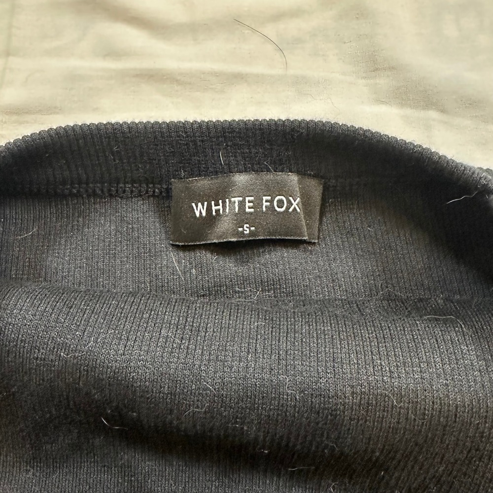White Fox Cherry Logo Ribbed Crop Tank Top Black Size Small - Picture 3 of 7